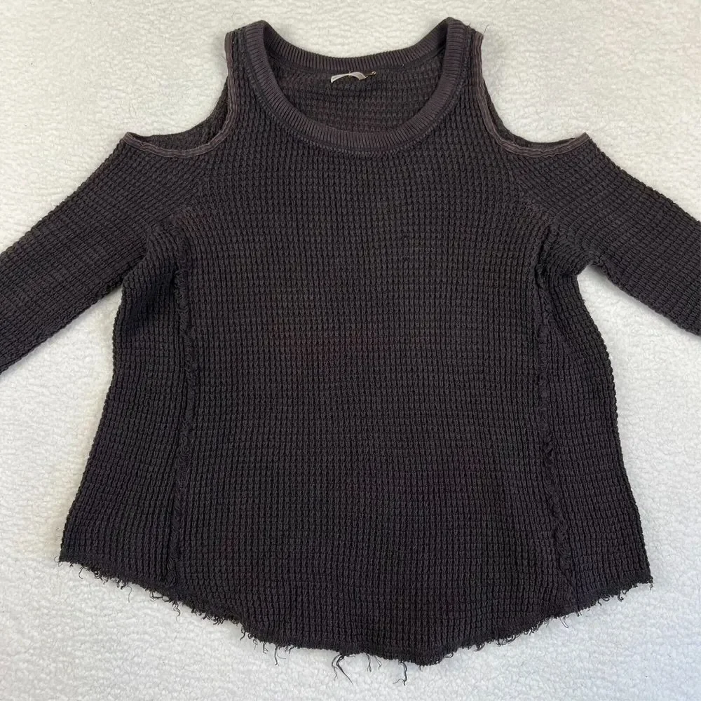 Free People Sweater Women's Small SP Cold Shoulder Frayed Hem Waffle Knit Faded‎ - Picture 3 of 12